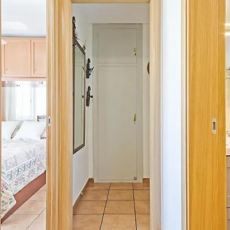 Apartament Winahost En *